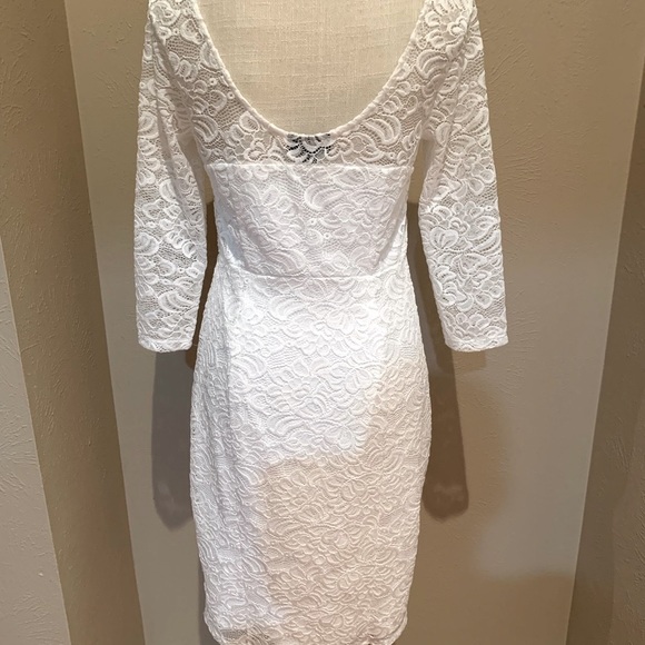 Bold Elements gown - Picture 6 of 11